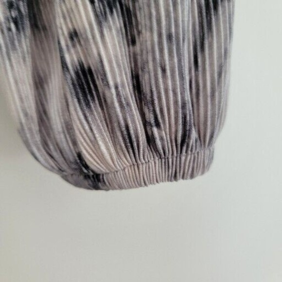 Astr the Label Women's Size Small Tie Dye Long Sleeve Crop Top - Picture 8 of 9